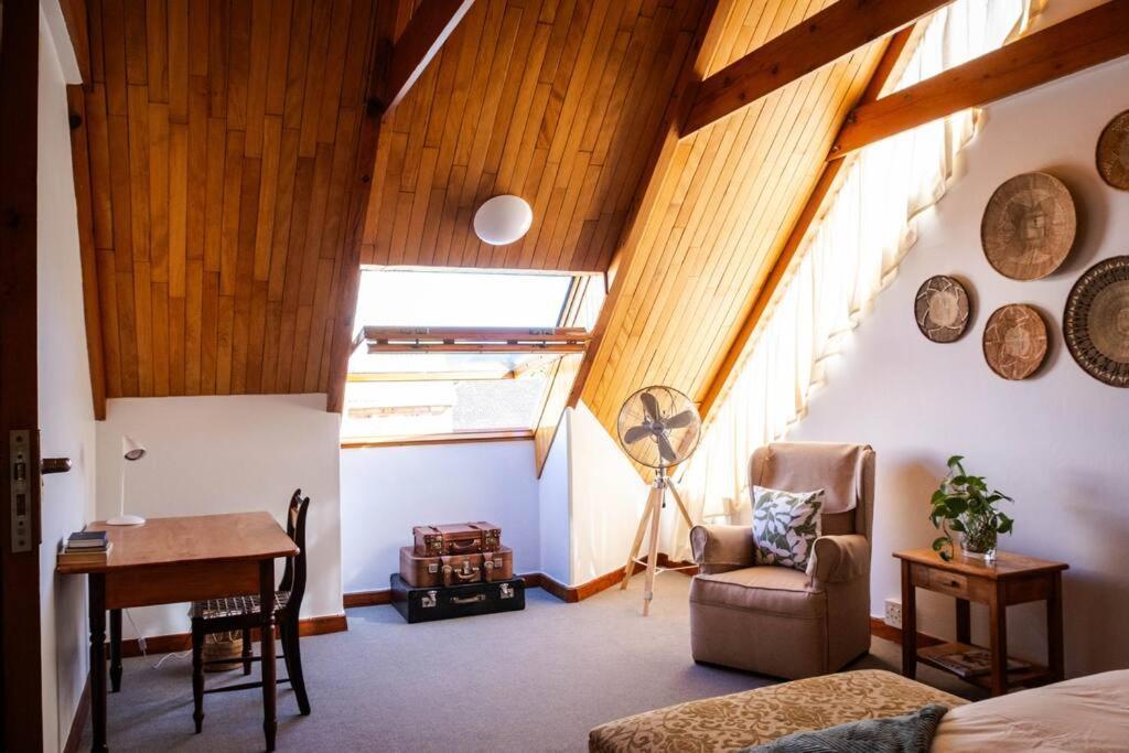 Apartment The Attic